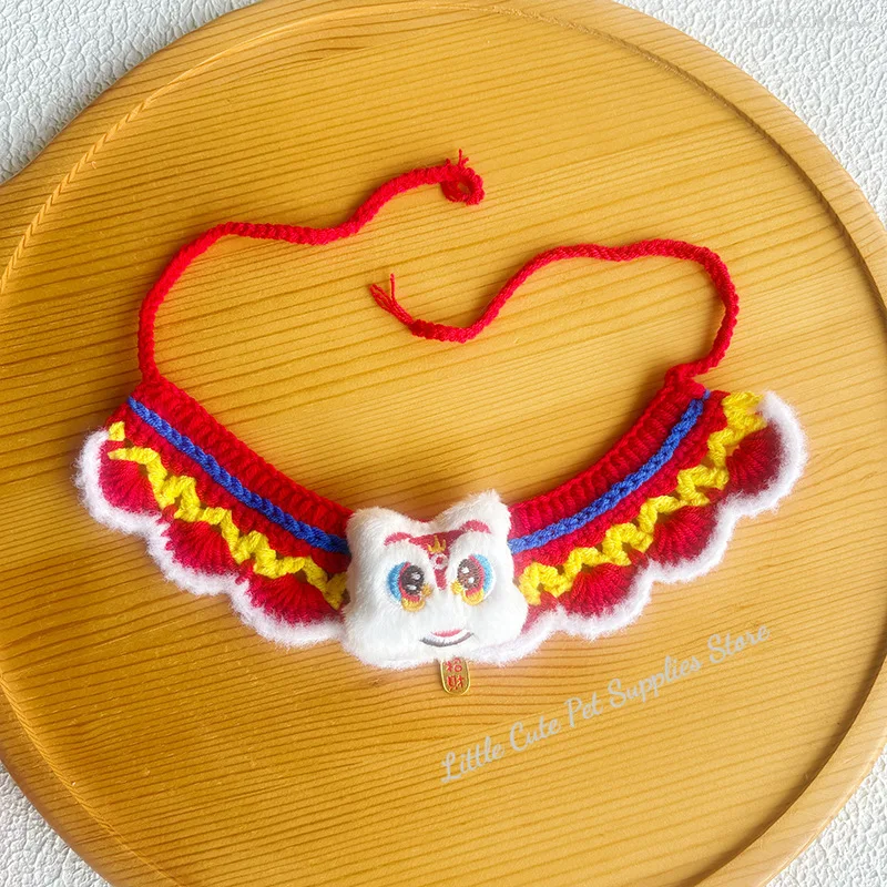Corbata tejida hecha a mano para gatos, accesorio ajustable para mascotas, diseño de danza del león chino, protección mágica, accesorio de moda para gatos - imagen 4