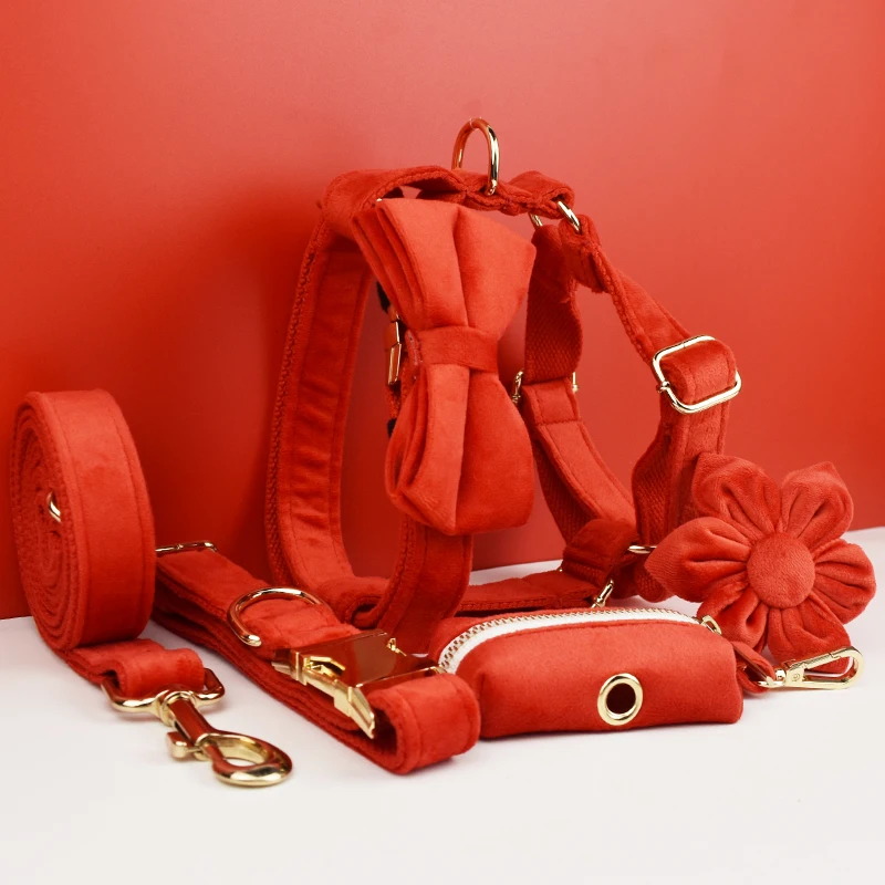 Juego de Collar y correa para perro de terciopelo rojo para perros pequeños, medianos y grandes, placa con nombre grabada personalizada, suministros para mascotas, correa para perro, franela03
