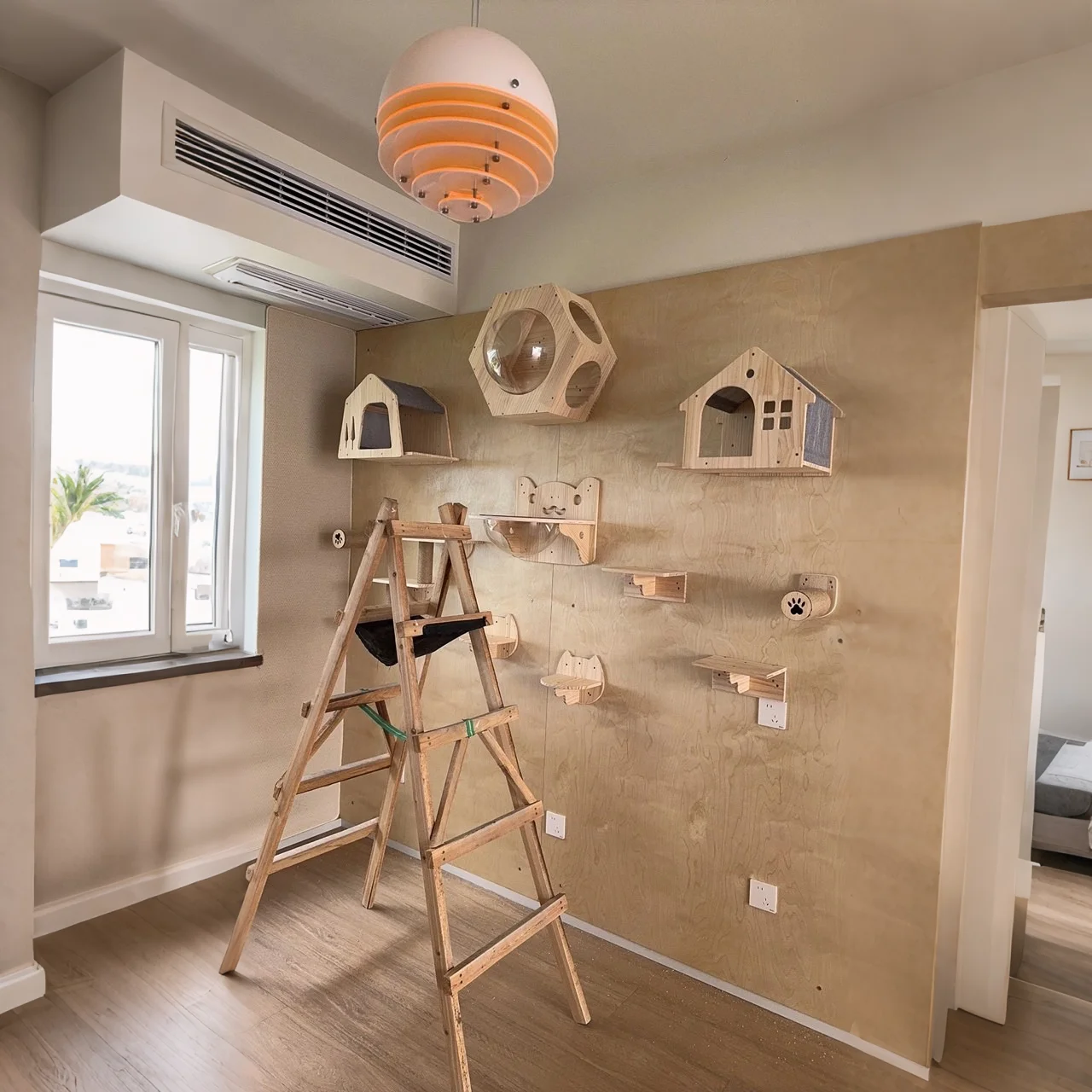 Juego para gato montado en pared madera maciza con cama y parque aéreo - imagen 5