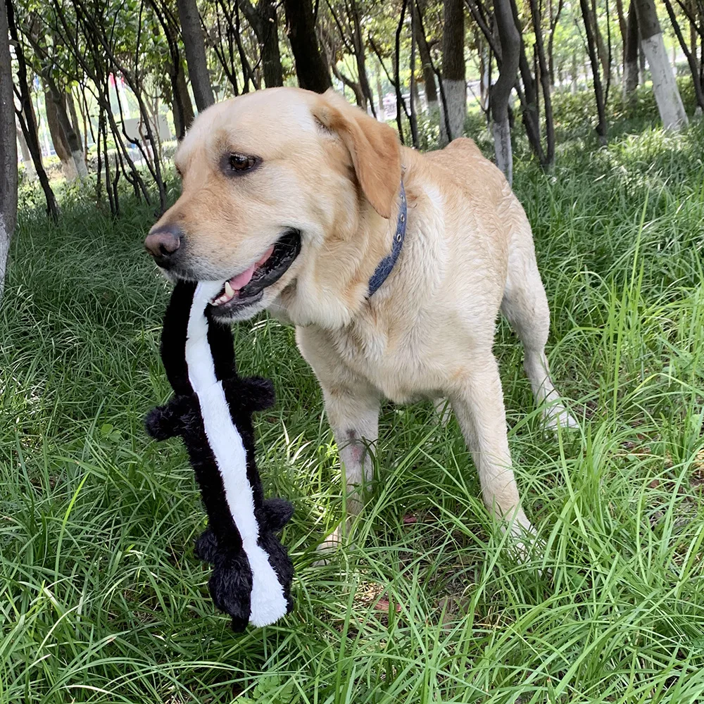 Juguete de peluche para perro, regalo de cumpleaños para perros grandes, medianos y pequeños, Juguetes Divertidos para mascotas, pieles de animales sin relleno, Skunk Fleece Squeak Toys - imagen 4