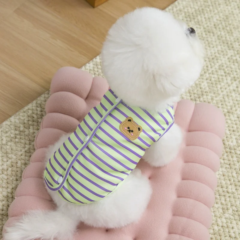 Ropa para perros: Chaleco sin mangas a rayas con oso de moda - imagen 4