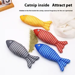 Juguetes para gatos: palo, pez holandés y pescado con menta y pimienta