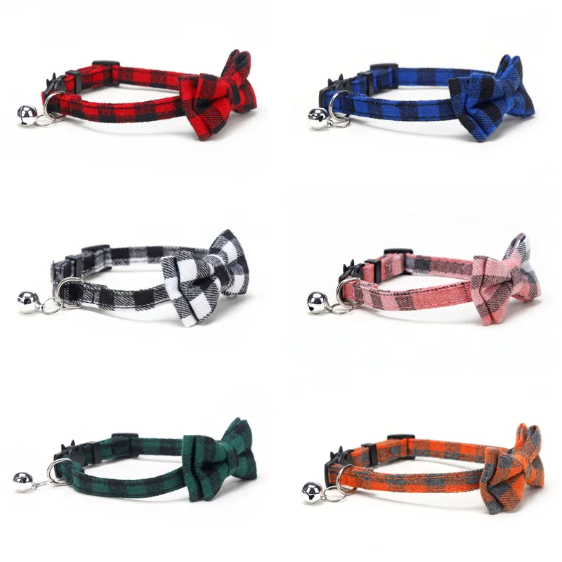 Collar de gato separable para mascotas, pajarita y campana, bonito Collar de perro ajustable elástico rojo de Navidad a cuadros con marco, campana pequeña para gatos - imagen 2