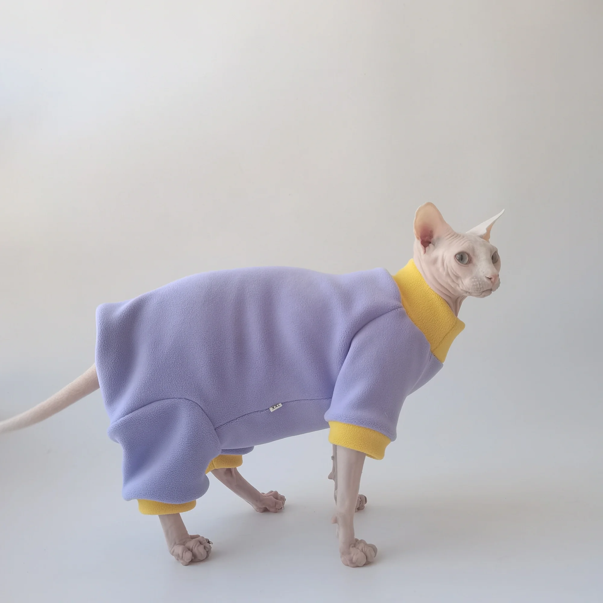 Ropa de invierno para gatos - sudadera suave y abrigo reversible