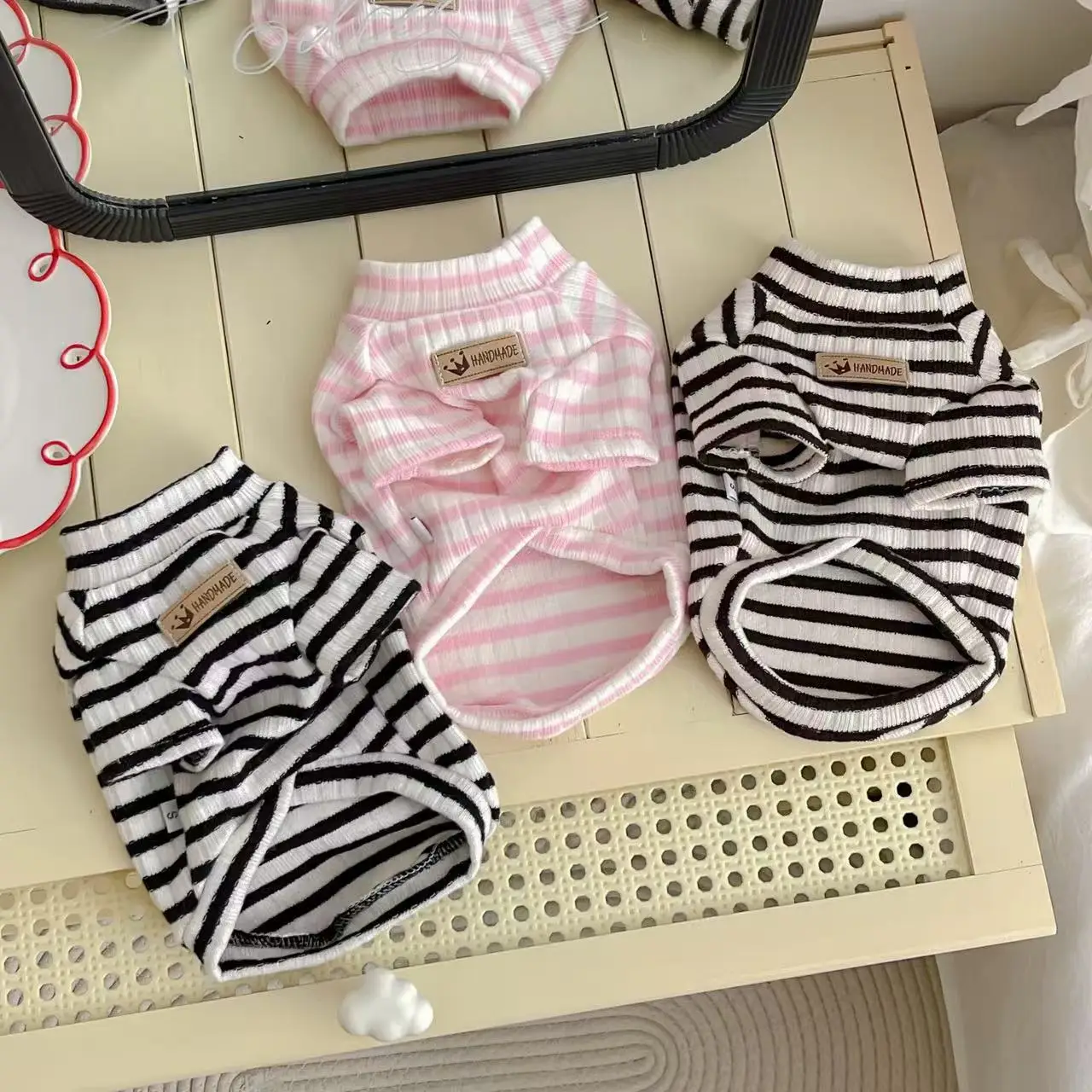 Camisa básica de cuello alto a rayas para otoño e invierno, camiseta suave y cómoda para gatos, ropa para cachorros, ropa para perros pequeños