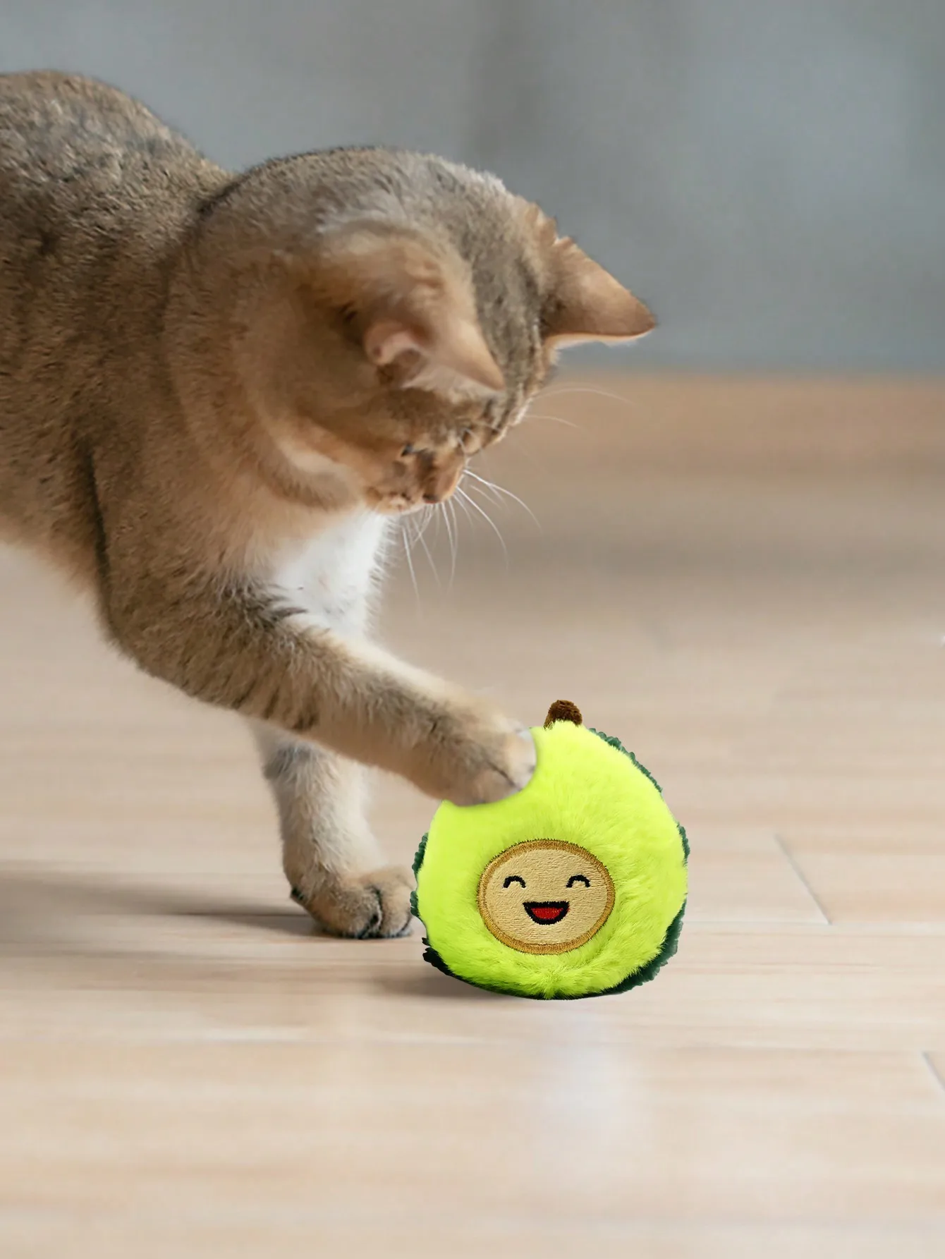 Peluche para gatos con expresión de aguacate – juguete suave y tierno - imagen 4