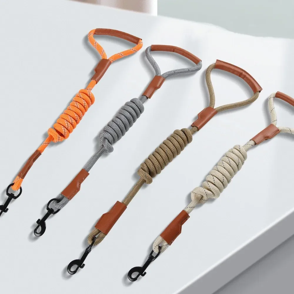 Correa reflectante para perro, cadena de nailon para caminar, mango cómodo, para entrenamiento de cachorros, suministros para mascotas - imagen 2