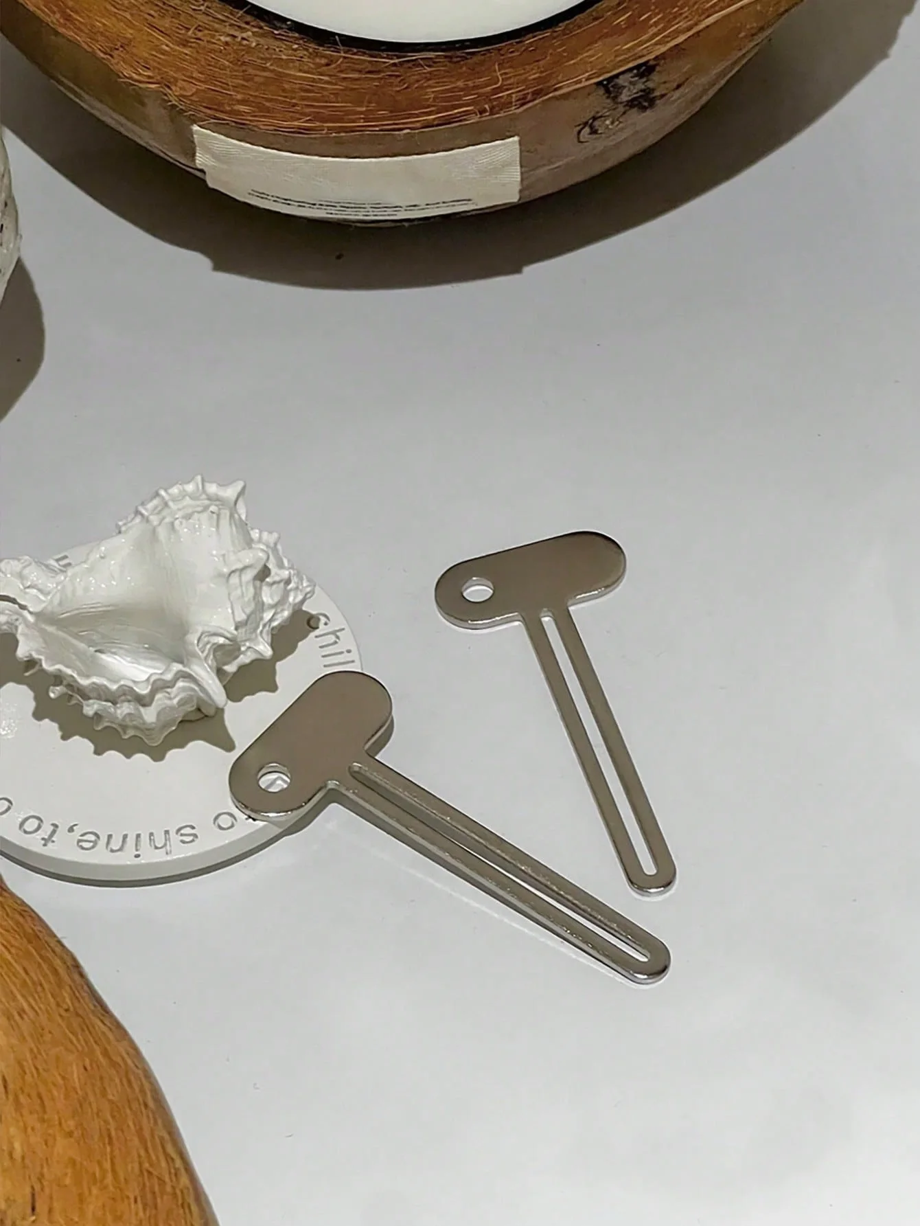 Paquete de 2 dispensadores de pasta dental en hierro fundido vintage - imagen 5