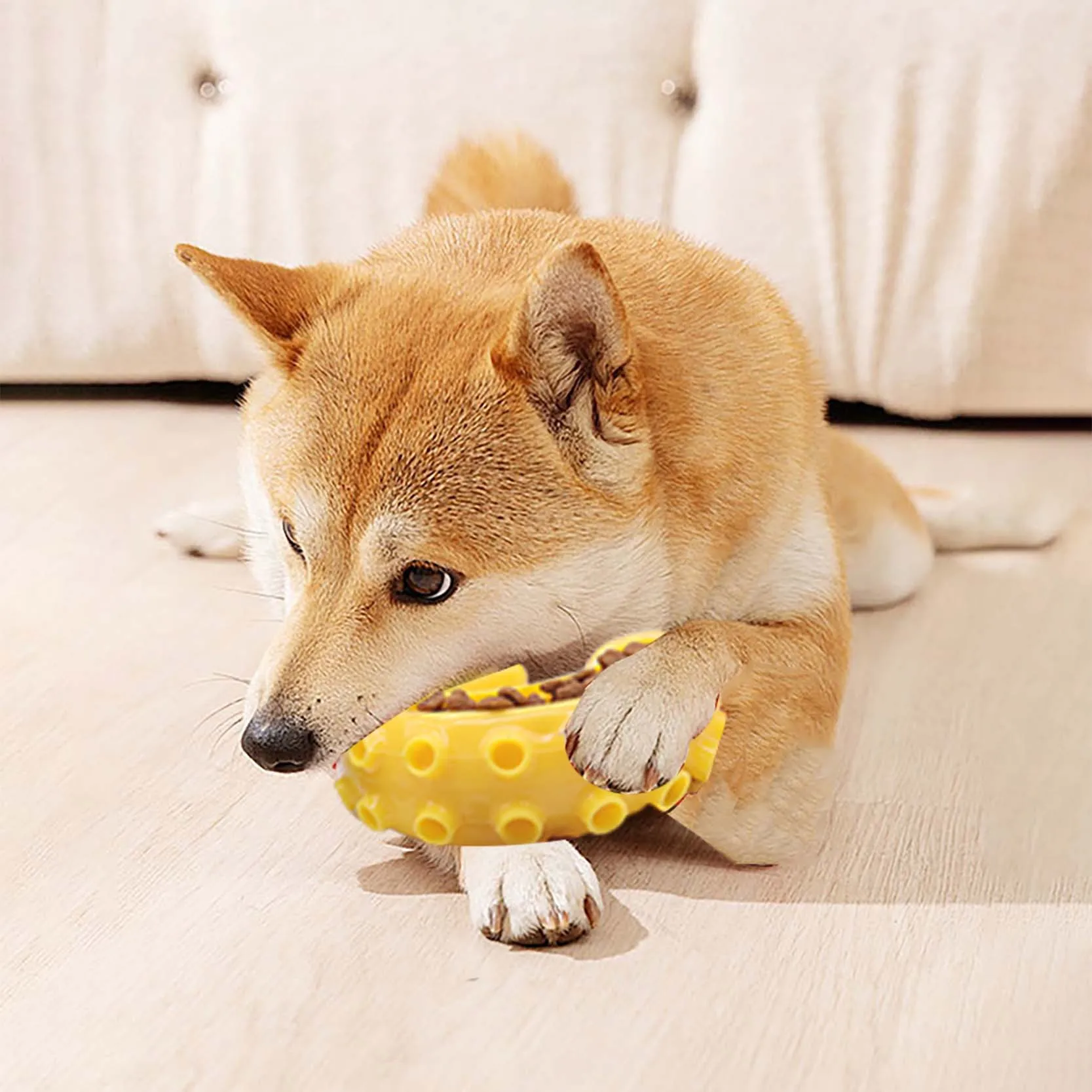 Bola dispensadora de golosinas para perros indestructible, juguete de limpieza de dientes molares resistente a masticar, juguete interactivo para ocultar alimentos - imagen 4