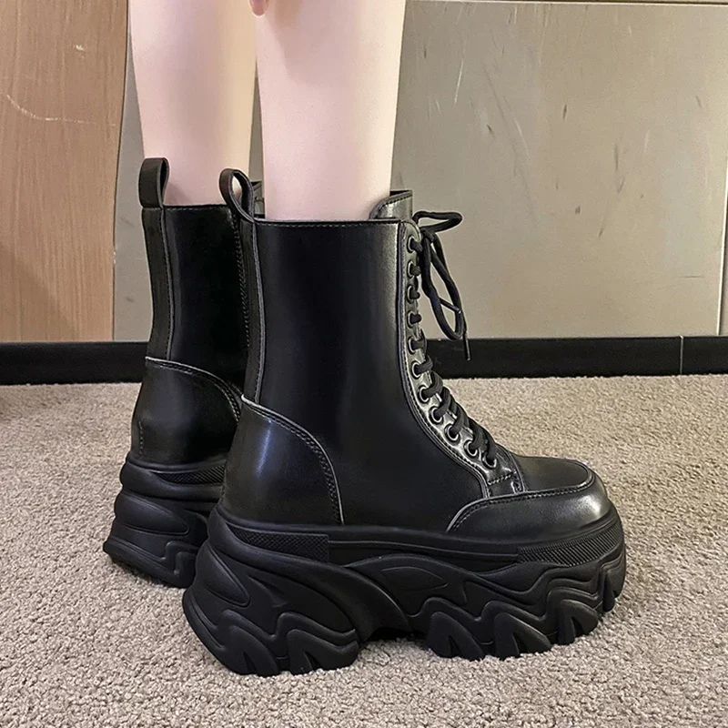 Botas de plataforma superalta Punk para mujer, Botines de tacón grueso con cordones, color blanco y negro - imagen 5
