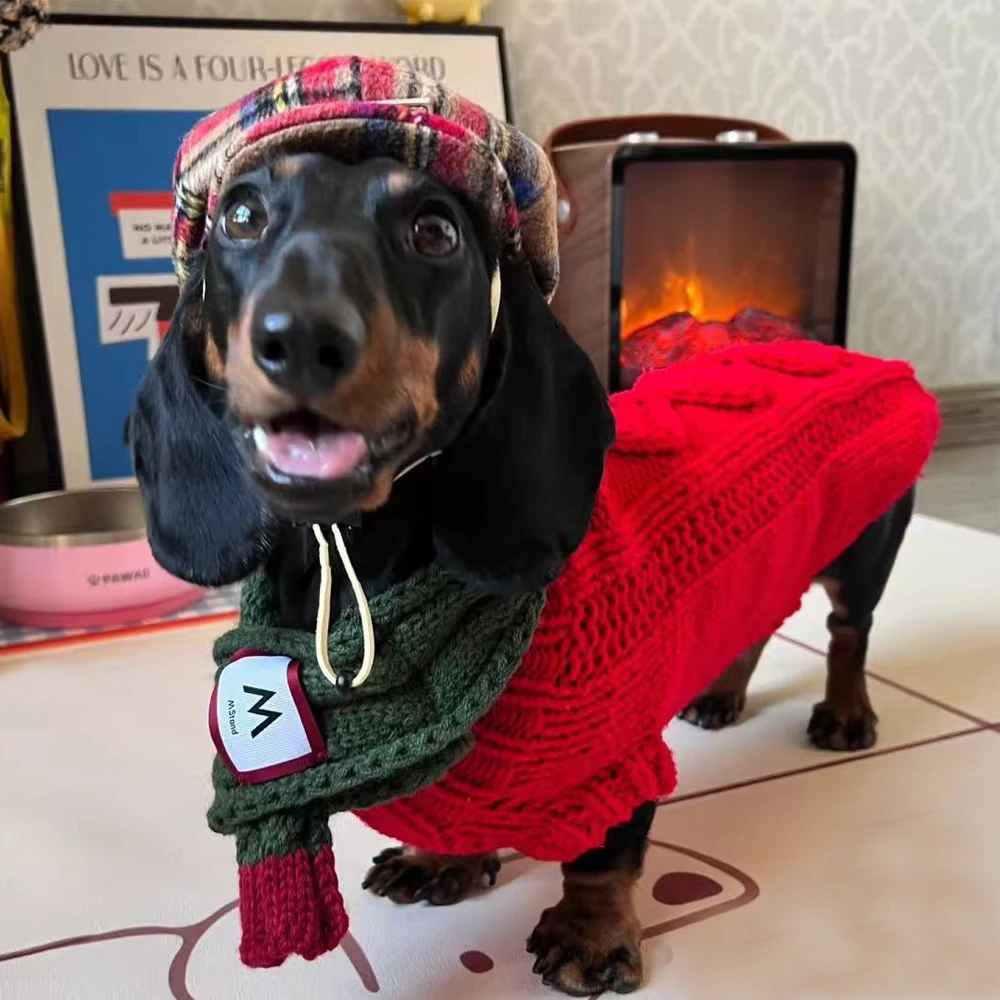 Ropa roja de Año Nuevo para perros pequeños salchicha, abrigo de lana de felpa, suéter cálido para perros Wiener, prendas de vestir de invierno para perros pequeños de tejón - imagen 2