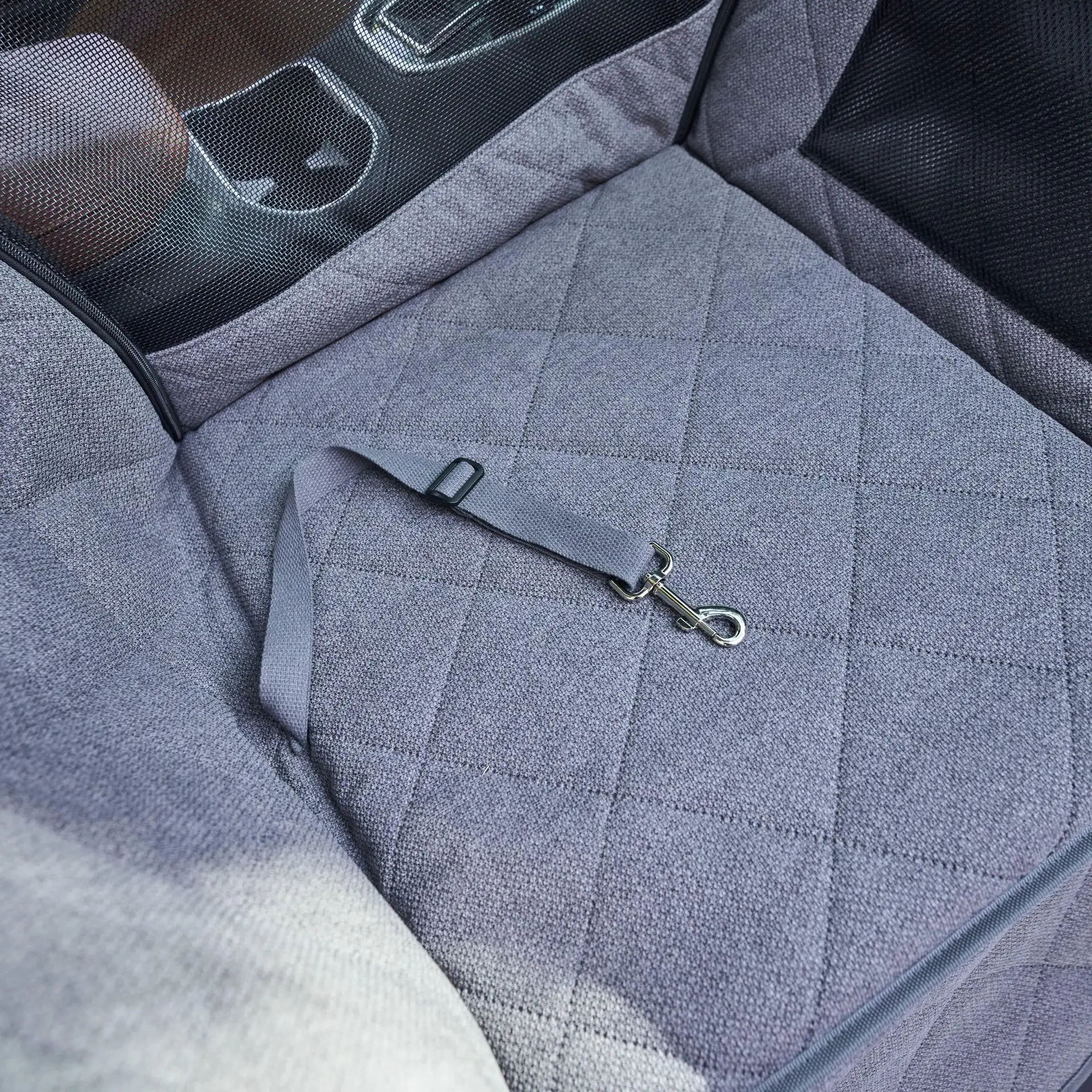 Funda de asiento delantero para perros en coche – Portabebés cerrado - imagen 5