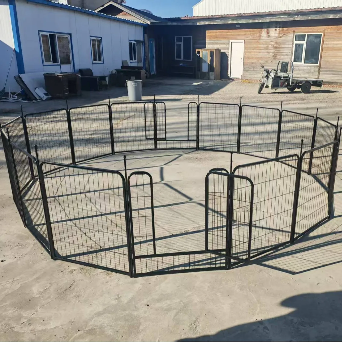 Corral resistente para perros con estacas – Uso interior exterior - imagen 2