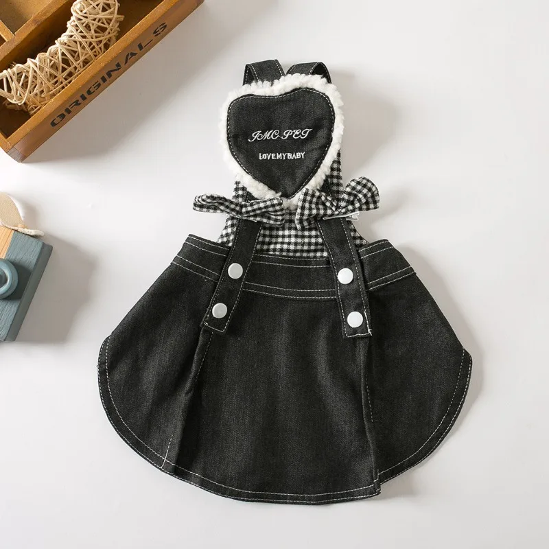 Falda vaquera de moda para perros y mascotas, falda Retro con tirantes en blanco y negro, vestidos para perros pequeños con oso desgastado, ropa para cachorros y gatos