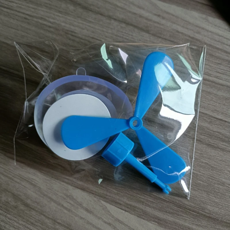 Libélula de bambú con ventosa para niños, juguetes de bajo precio, accesorios para casco de perro, hélice clásica giratoria, suministros para exteriores - imagen 3