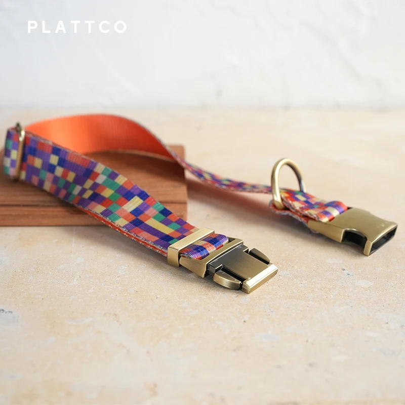 PLATTCO collar de perro de diseño único estampado NEON PLAID con hebilla de bronce de alta calidad talla 5 PDC308BR - imagen 4
