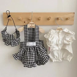 Ropa de mascotas: vestido de tirantes a cuadros para perros y gatos