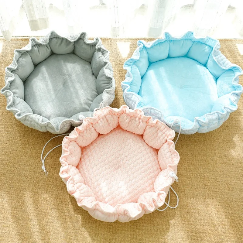 Saco de dormir redondo de lana cálida para gatos, perros en invierno, verano, tela de malla de hielo transpirable, cama suave rosa y azul para gato femenino