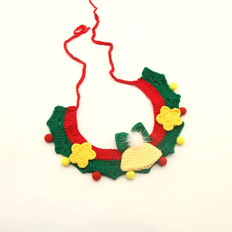 Decoración navideña para mascotas, Collar de corona de ganchillo con campana, accesorio festivo de hilo hecho a mano para perros y gatos - imagen 4