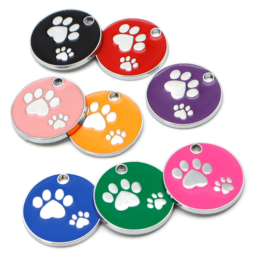 Placa de identificación antipérdida para mascotas, colgante de Metal con forma de pata redonda, letras de Color, accesorios para el cuello en blanco, 20 unidades - imagen 4