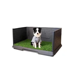 Inodoro para perros con césped artificial y valla absorbente