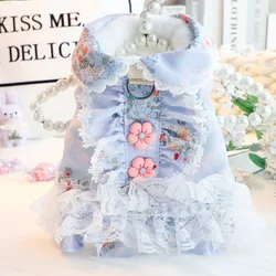 Abrigo de algodón con encaje floral para perros y gatos