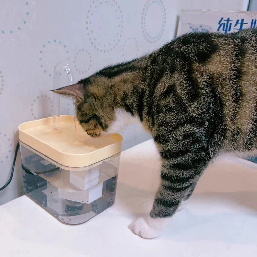 Fuente para beber para gatos con filtro de circulación de 1,5 l, fuente Universal para gatos y perros, automática, eléctrica, silenciosa, USB - imagen 3