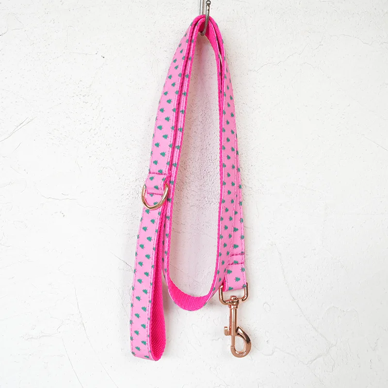 Collar de perro personalizado con grabado gratuito, correa para mascotas a juego, hebilla de Metal de contactos personalizados, Collar rosa de árbol de Navidad - imagen 3