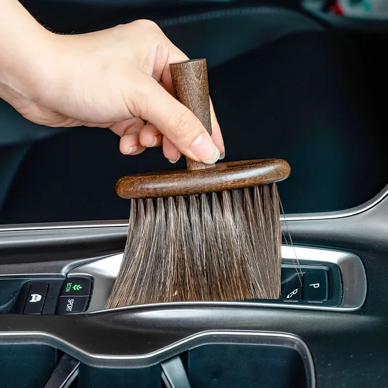 Cepillo de limpieza de madera de nogal con cerdas suaves: multiusos para teclados, portátiles, cámaras y automóviles - imagen 2