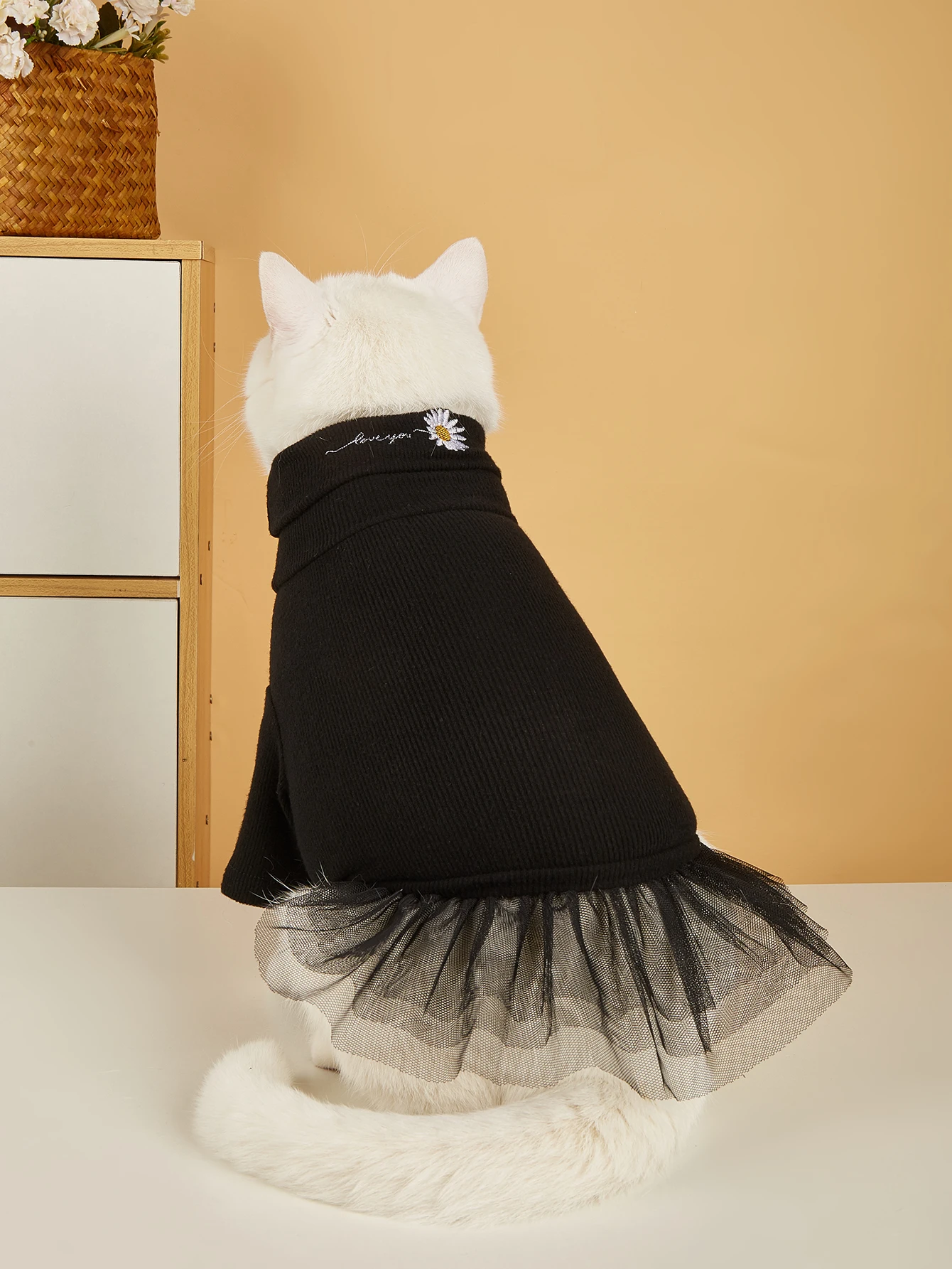 Ropa para perros pequeños y medianos, vestido de princesa para niñas, ropa para gatos, vestidos para cachorros y gatitos, falda para atuendo de Chihuahua, negro, blanco y naranja - imagen 3