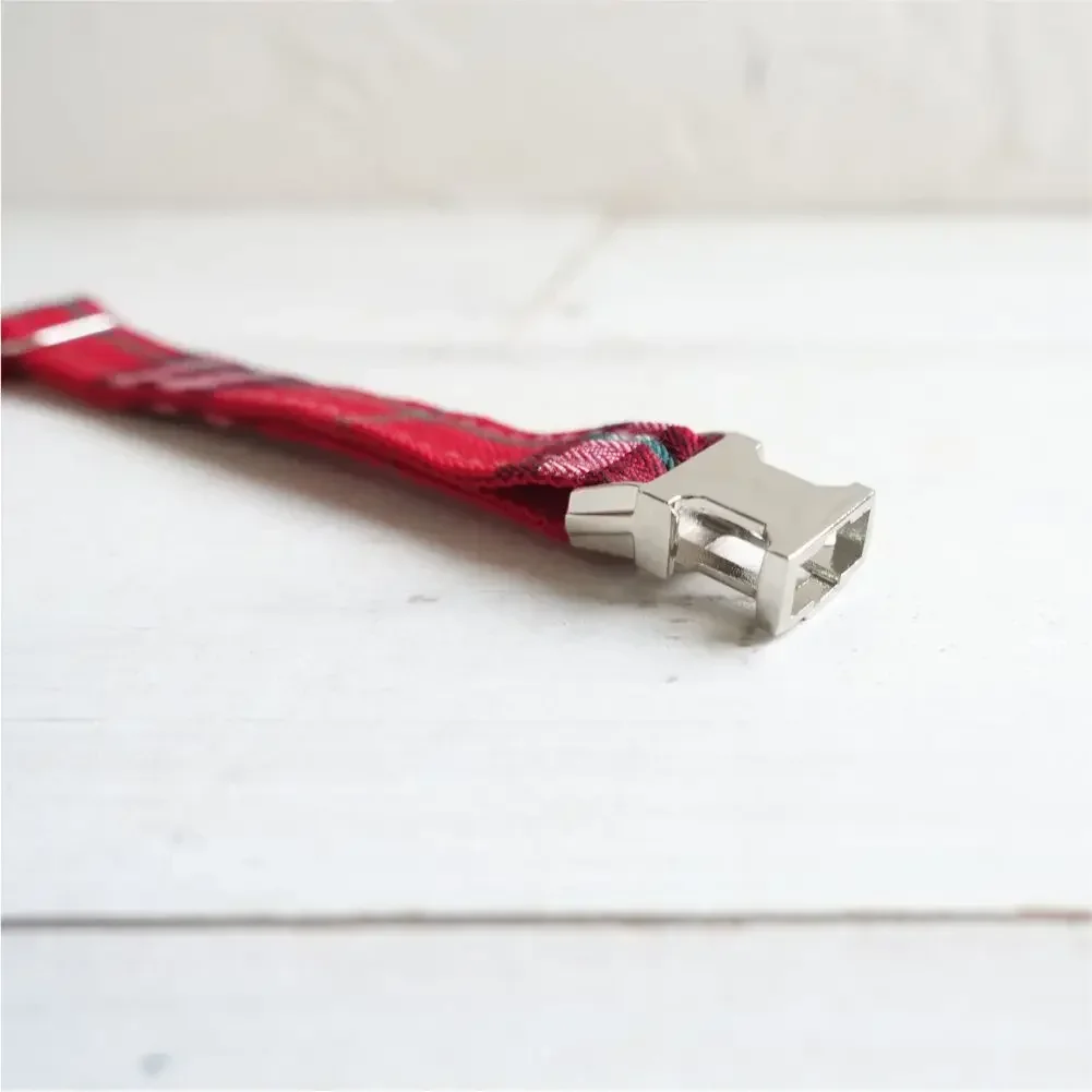 Collar de gato personalizado, contactos de nombre de identificación personalizados, hebilla de metal, collares de gato a cuadros rojos ajustables con campana