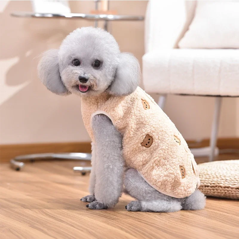 Abrigo cálido de invierno con diseño de fresa para perros y mascotas, Sudadera con capucha de lana de cordero bordada, chaqueta de peluche, ropa para mascotas pequeñas, ropa para cachorros - imagen 3