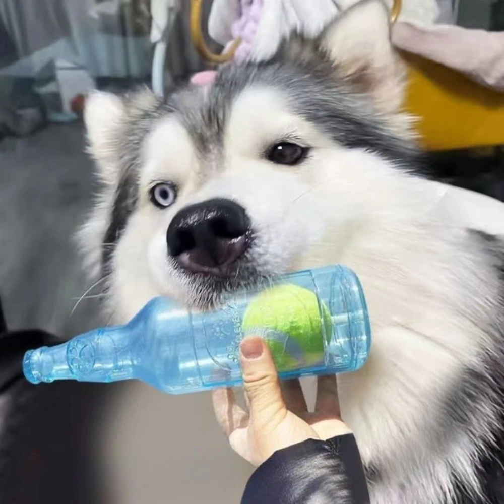 Juguete para masticar para perros, botella de cerveza resistente a mordeduras con pelota de tenis, juguete para moler dientes de cachorro, juguetes interactivos para masticar perros - imagen 2