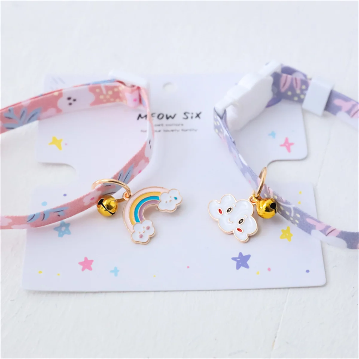 Collar con campana ajustable para gatos y cachorros - imagen 3