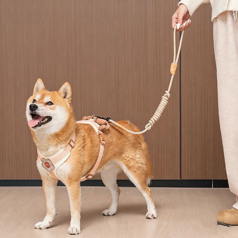 Arnés para perros sin tirones, lindo chaleco ajustable sin estrangulamiento para mascotas con correa, mango de entrenamiento de control suave para perros grandes, arnés para chaleco para perros - imagen 5