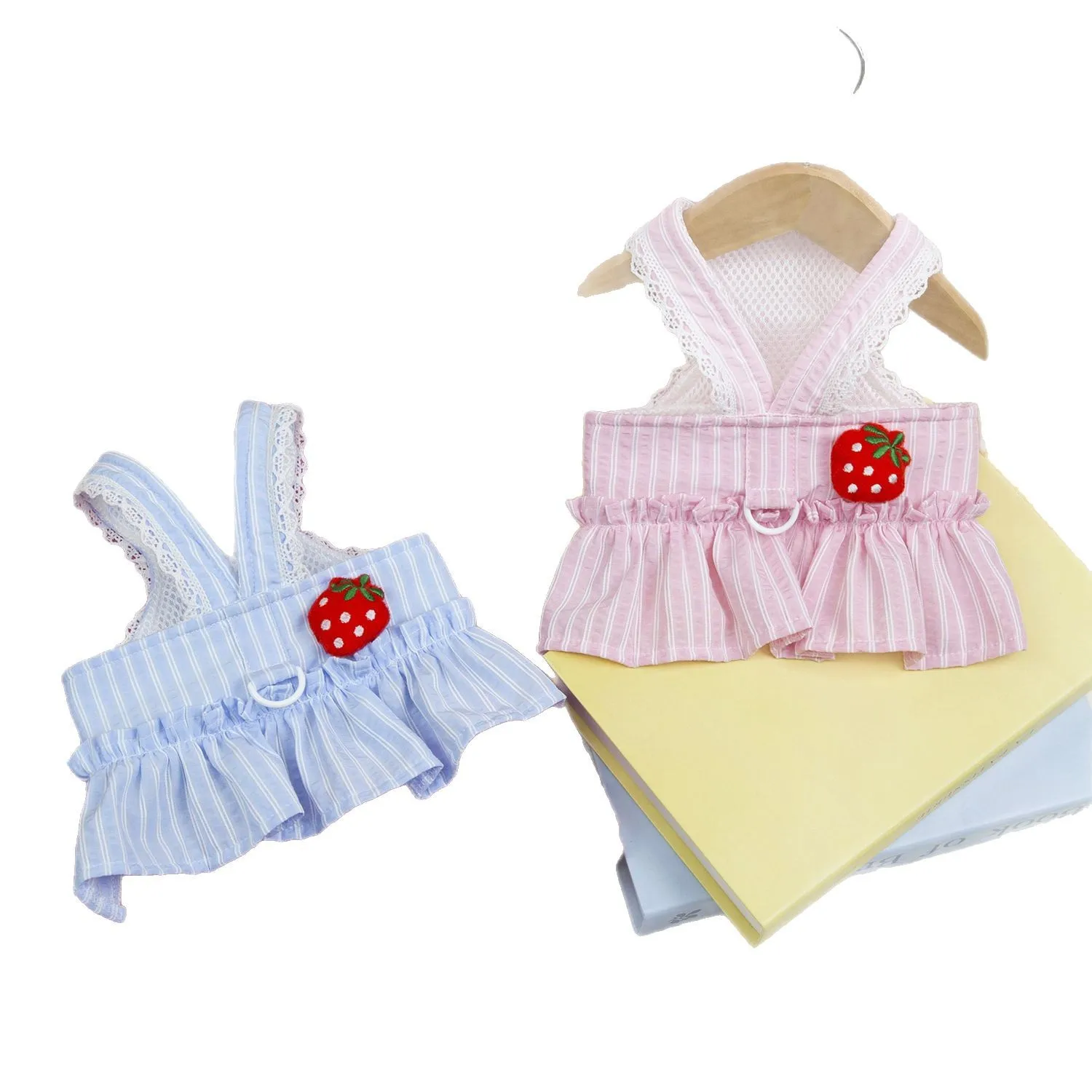 Falda con tirantes a rayas para mascotas, ropa de primavera para gatos, ropa para perros con fresas para perros pequeños, arnés para cachorros, vestido para perros