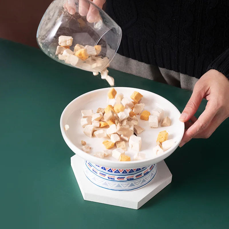 Cuenco de cerámica para mascotas de estilo bohemio a la moda, protección del cuello del pie alto, cuenco de comida para gatos, bebedero para gatos, suministros para mascotas y perros - imagen 4