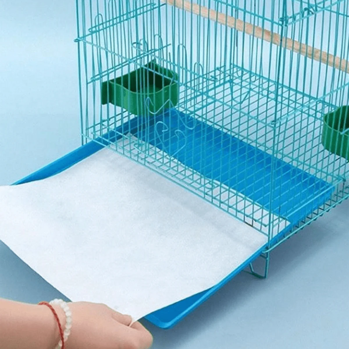 Paquete de 10 papeles desechables para jaula de pájaros, estera absorbente de fibra de poliéster no tejida para jaula de loros, fácil limpieza para jaulas de pájaros, Su - imagen 3