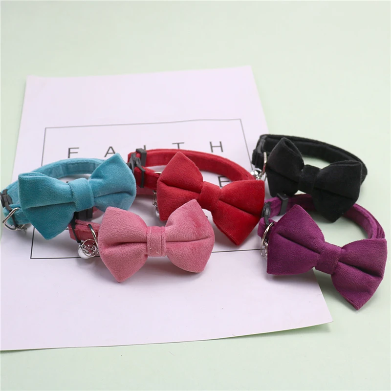 Collar para gato con lazo y campana – Ajustable y multicolor - imagen 3