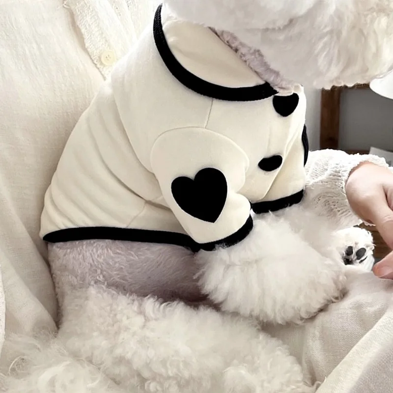 Pijamas para mascotas, camisa de fondo de peluche, chaleco cálido de Bichon, ropa de invierno con estampado de corazón para perros, ropa de dos patas con botón a presión para cachorros - imagen 4