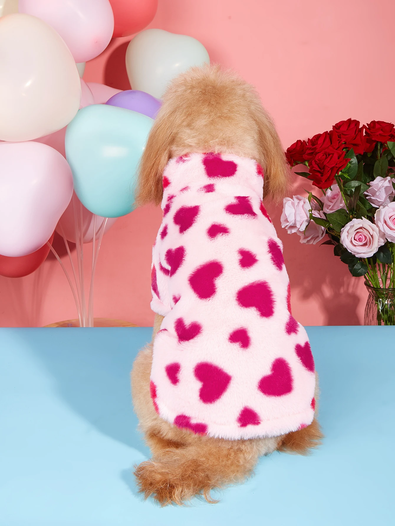 Chaqueta de invierno muy suave y cálida para perro, ropa de felpa con estampado de corazón para vacaciones de San Valentín, Sudadera con capucha para perro en clima frío - imagen 2