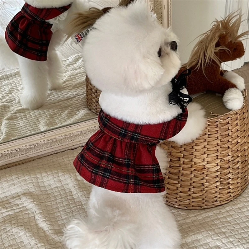 Vestido de Navidad para mascotas, capa de felpa de otoño e invierno, abrigo de lana a cuadros rojo, ropa para perros pequeños, ropa para cachorros