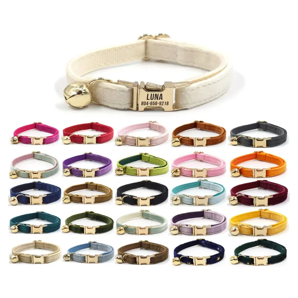 Collar de gato de terciopelo suave multicolor personalizado con grabado gratis con campana pequeña, suministro para gatos, accesorio para gatos
