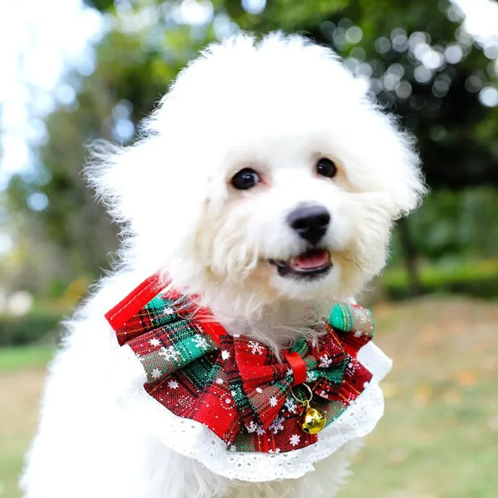 Adorable Collar navideño a cuadros para perros con borde de encaje, cuatro coloridas bufanda para mascotas, toalla para perros
