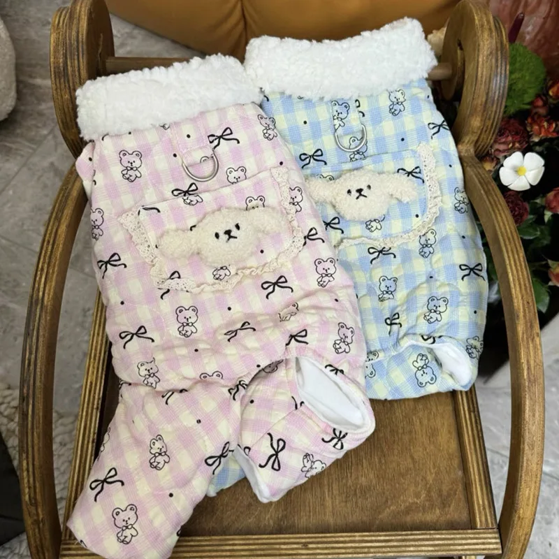 Ropa para perros con diseño de lazo clásico bonito para mascotas, abrigo de algodón grueso para mascotas, monos cálidos de cuatro patas con hebilla de tracción para invierno - imagen 3