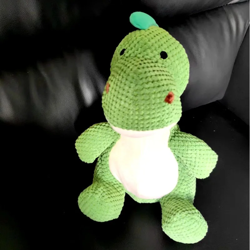 Peluche dinosaurio con mochila para perros: chirriante y resistente - imagen 4