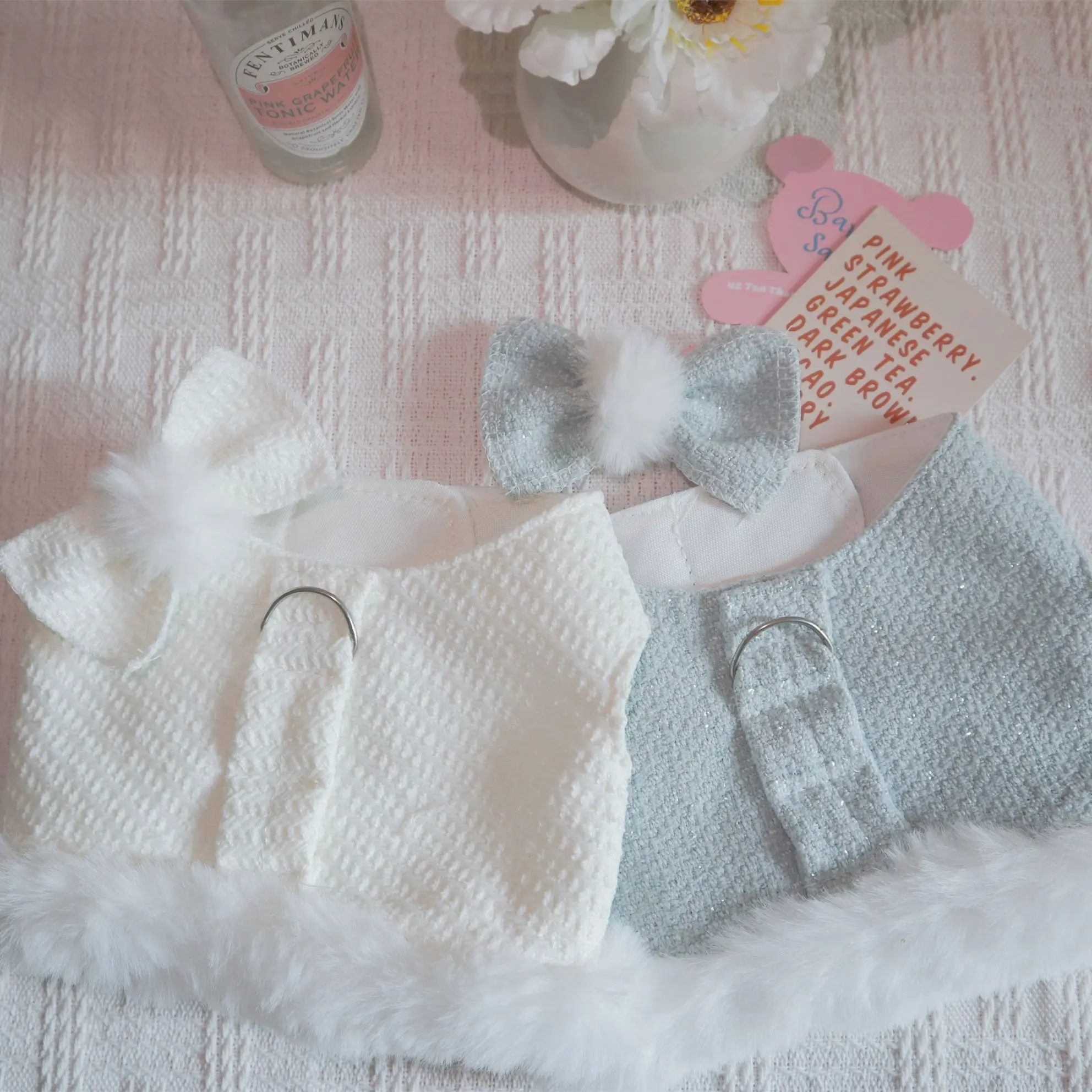 Chaleco de tracción con lazo de felpa para perro, ropa bonita, correa de pecho de lana, correa de borde de piel, Noblewoman blanco, Otoño e Invierno - imagen 2