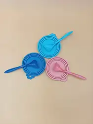 Juego tapas universales y cucharas para latas de comida gatos y perros