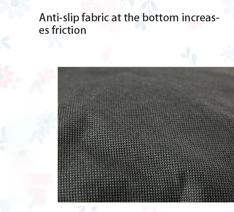 Cama colgante cerca de la ventana