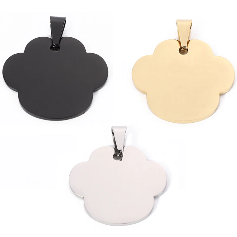 Placa instalada en collar de mascota